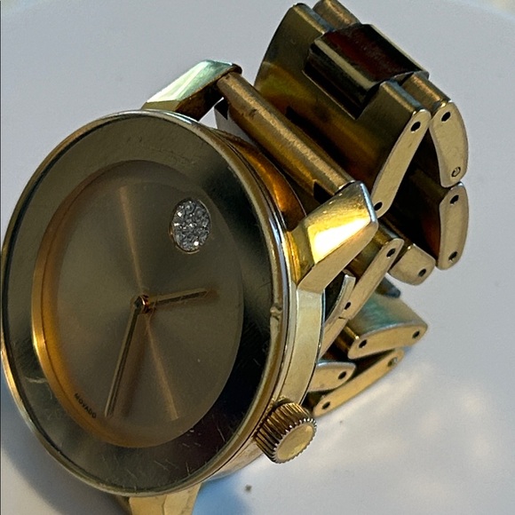 Movado Bold Collection Crystal Gold-Ion Plated Stainless Watch Crystal Detail - Picture 11 of 14